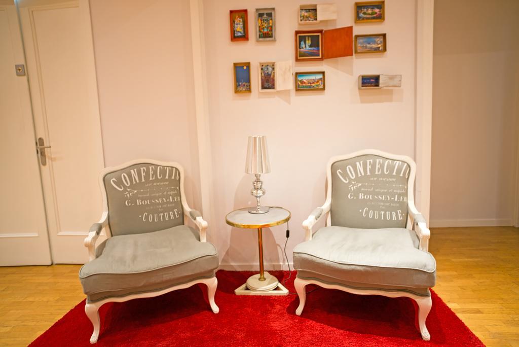 Petit Hotel บาร์เซโลนา ภายนอก รูปภาพ