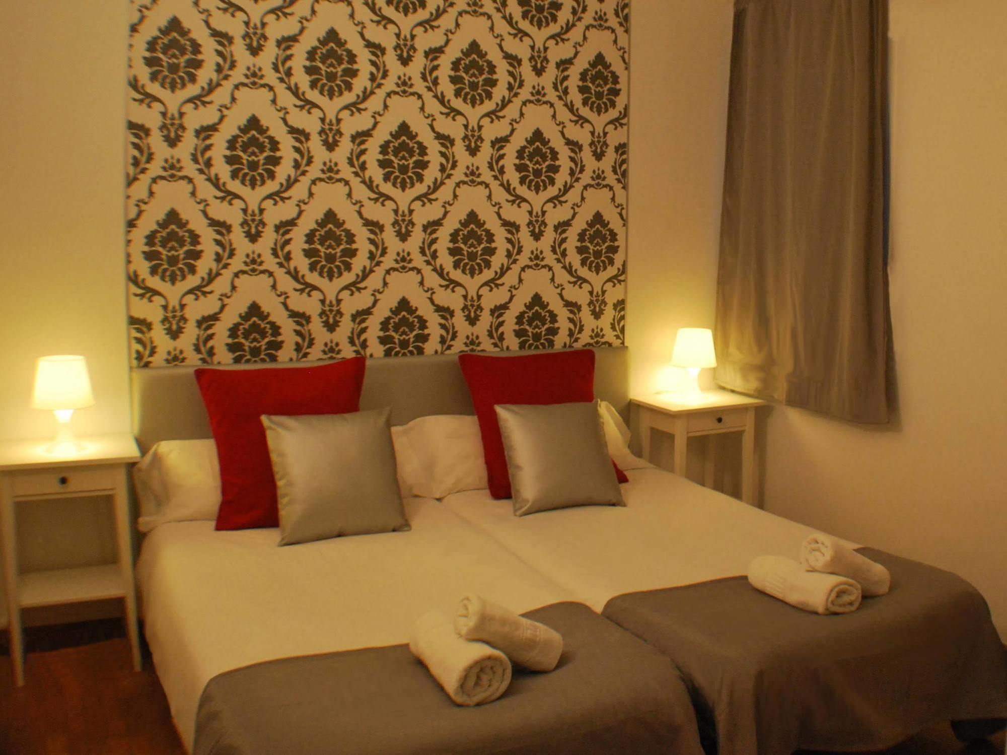 Petit Hotel บาร์เซโลนา ภายนอก รูปภาพ