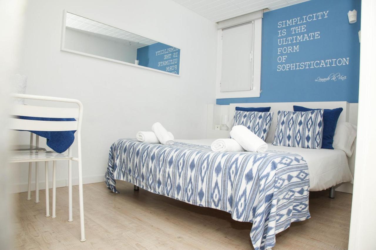 Petit Hotel บาร์เซโลนา ภายนอก รูปภาพ