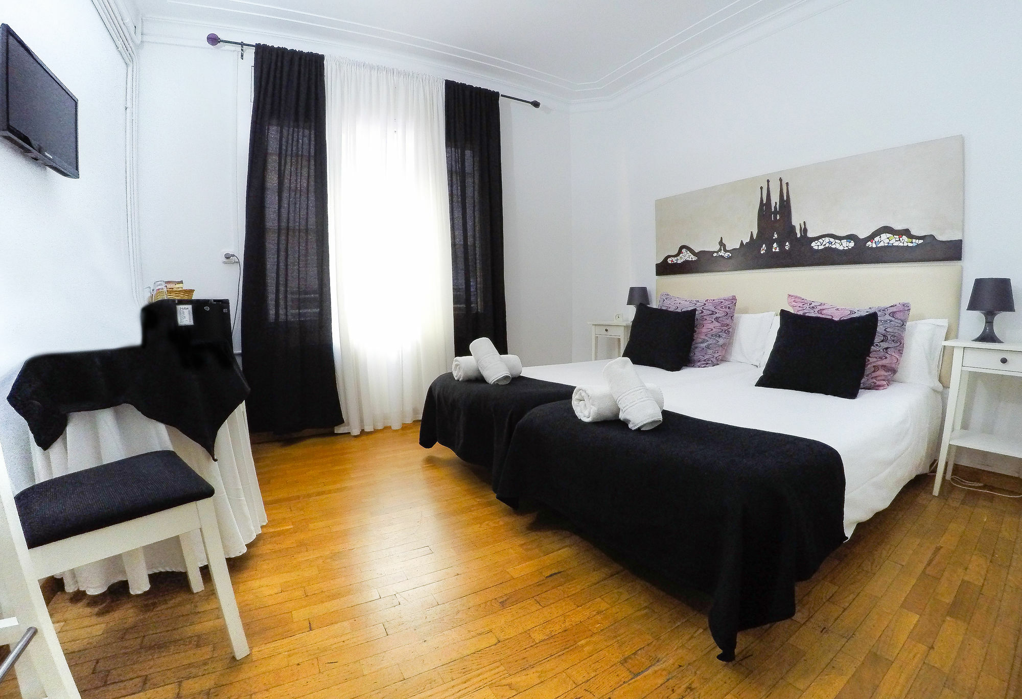 Petit Hotel บาร์เซโลนา ภายนอก รูปภาพ